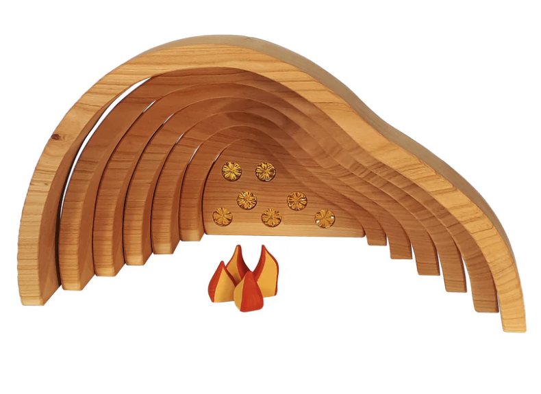 Drachenhöhle mit Schatz